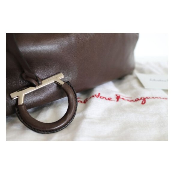 Salvatore Ferragamo Brown Leather Shoulder Bag - Picture 4 of 11